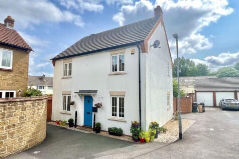 Station Road, Ilminster, Somerset TA19 3 bed detached house for sale