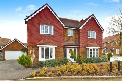 Keepsake Gardens, Bramley, Tadley... 5 bed detached house for sale