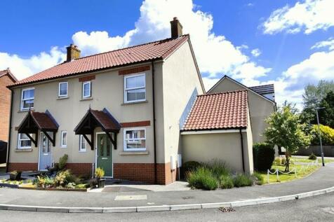 2 bedroom semi-detached house for sale