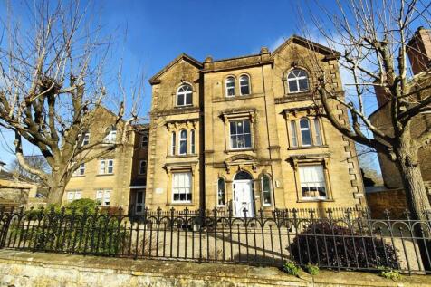 The Avenue, Sherborne 1 bed flat for sale