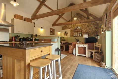 1 bedroom semi-detached bungalow for sale