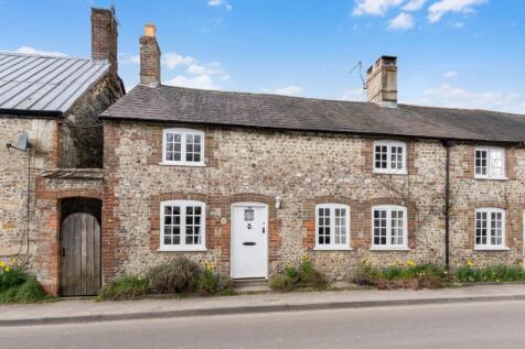 5 bedroom cottage for sale