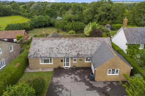Chetnole Road, Leigh, Sherborne 3 bed detached bungalow for sale