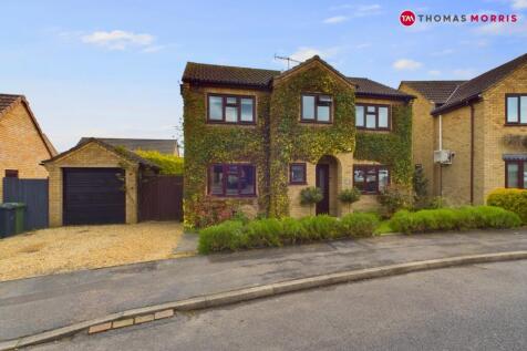 Grove Way, Ramsey PE26 4 bed detached house for sale