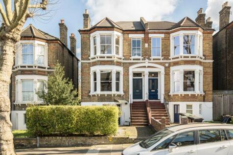 Jerningham Road, Telegraph Hill, SE14 2 bed apartment for sale