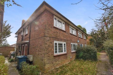 2 bedroom maisonette for sale