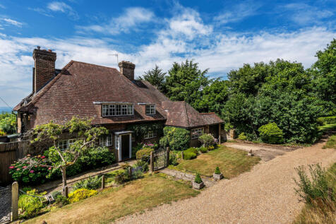 Trevereux Hill, Limpsfield Chart... 4 bed detached house for sale