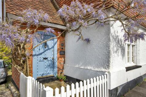 High Street, Chipstead, Sevenoaks... 3 bed semi