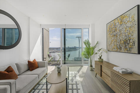 No.2, 10 Cutter Lane, Upper... 2 bed flat for sale