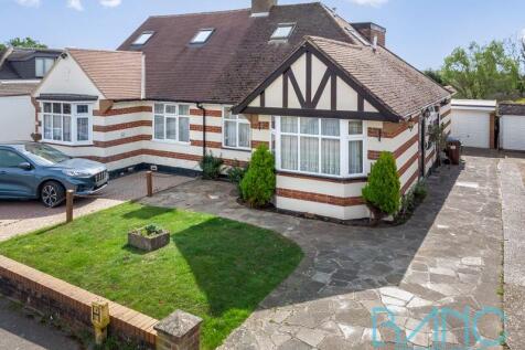 3 bedroom semi-detached bungalow for sale