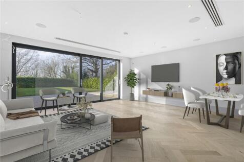 Cockfosters Road, Hadley Wood... 2 bed apartment for sale