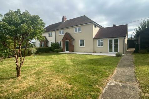 4 bedroom semi-detached house for sale