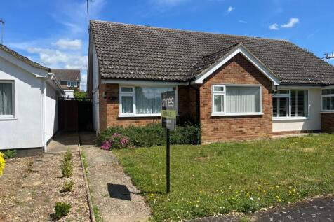 2 bedroom semi-detached bungalow for sale