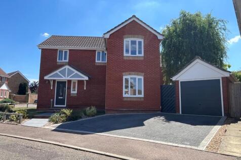 4 bedroom detached house for sale