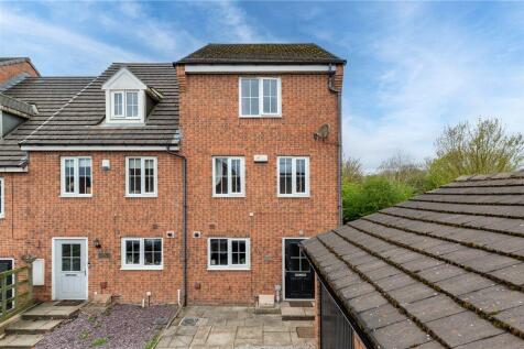 4 bedroom town house for sale
