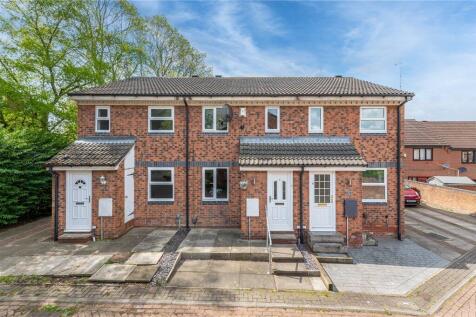 2 bedroom town house for sale