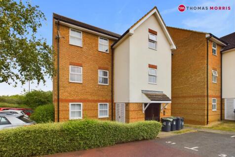 Honeysuckle Close, Bedfordshire SG18 2 bed apartment for sale