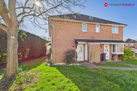 Heron Close, Bedfordshire SG18 2 bed terraced house for sale
