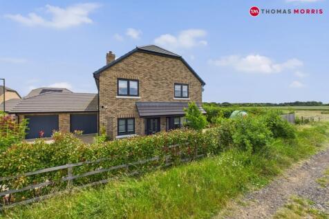 Earl Close, Shefford SG17 4 bed detached house for sale