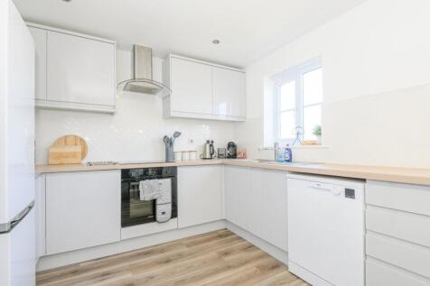 Widdop Close, West Yorkshire BD6 3 bed end of terrace house for sale