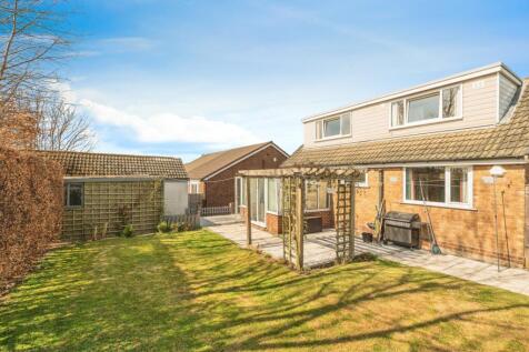 Woodlands Avenue, Cleckheaton BD19 3 bed bungalow for sale