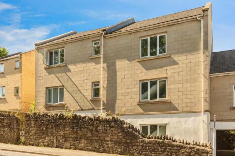 Studio flat for sale