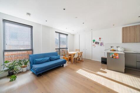 Baldwins Gardens, Farringdon, London... 2 bed flat for sale