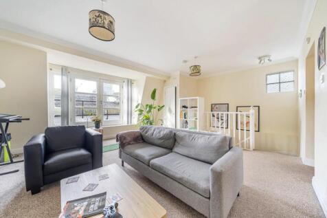 St Mark Street, Aldgate, London, E1 3 bed flat for sale