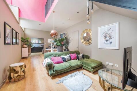 Carter Lane, Blackfriars, London, EC4V 2 bed flat for sale