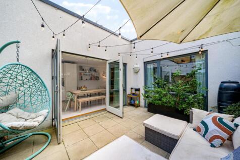Tompion Street, Clerkenwell, London... 2 bed flat for sale