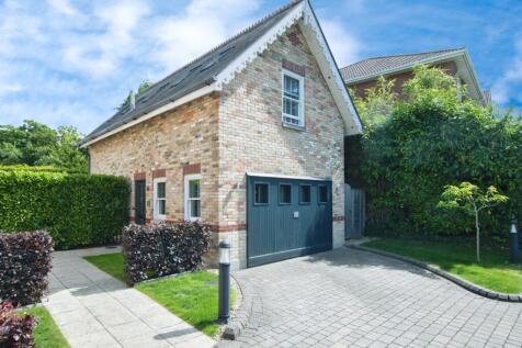 2 bedroom detached house for sale