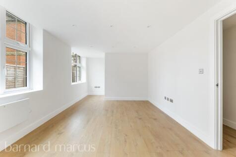 2 bedroom maisonette for sale