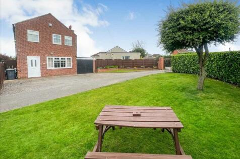 2 bedroom detached house for sale