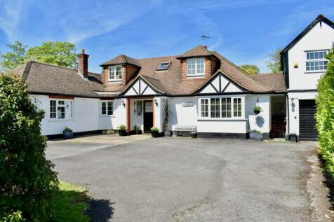 5 bedroom detached house for sale