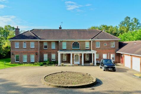 6 bedroom detached house for sale