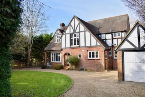 West Farm Avenue, Ashtead KT21 4 bed detached house for sale