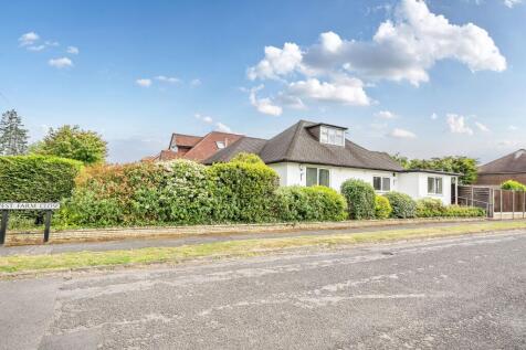 4 bedroom chalet for sale