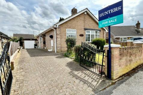 4 bedroom detached bungalow for sale