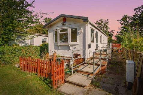 2 bedroom park home for sale