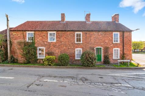 5 bedroom cottage for sale