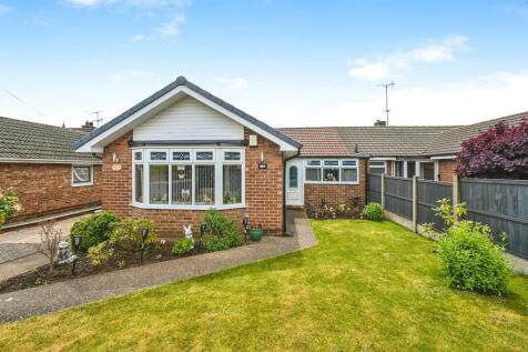 3 bedroom semi-detached bungalow for sale