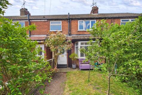 27 Nayfield Close, Driffield, YO25 6LS 3 bed terraced house for sale