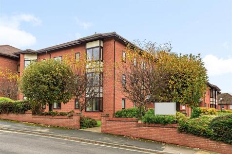28 Princess Court, Princess Road... 2 bed apartment for sale