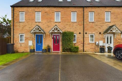 3 bedroom terraced house for sale