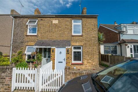 2 bedroom end of terrace house for sale