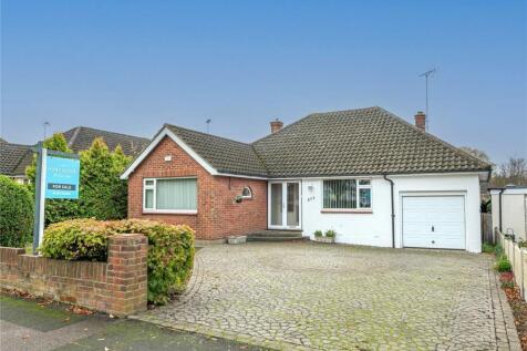 Thorpe Hall Avenue, Thorpe Bay... 2 bed bungalow for sale