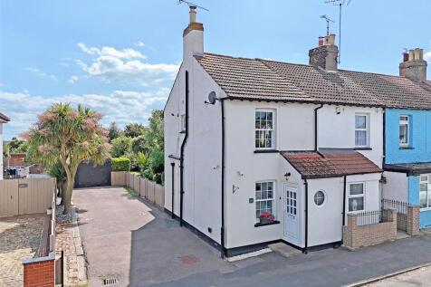 2 bedroom end of terrace house for sale
