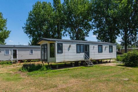 2 bedroom detached house for sale