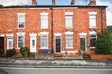 1 bedroom terraced house for sale