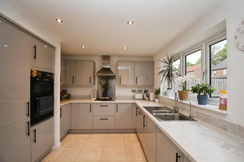 Hudson Avenue, Anlaby, Hull 4 bed detached house for sale